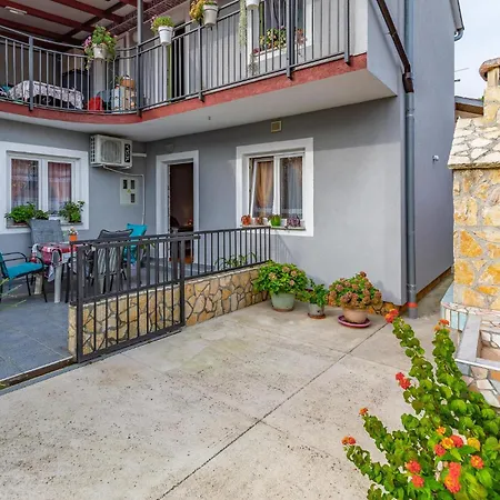 Apartment Lovely In With Wifi *